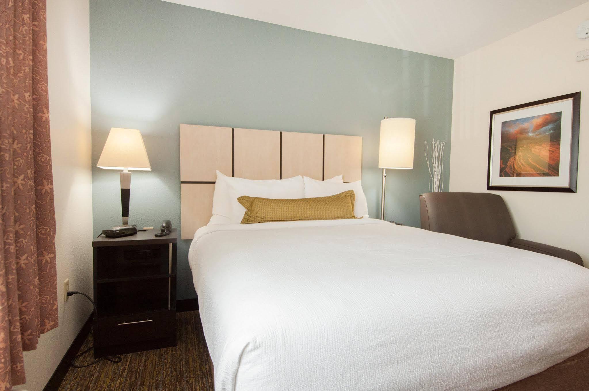 Sonesta Simply Suites Anaheim Garden Grove Buitenkant foto