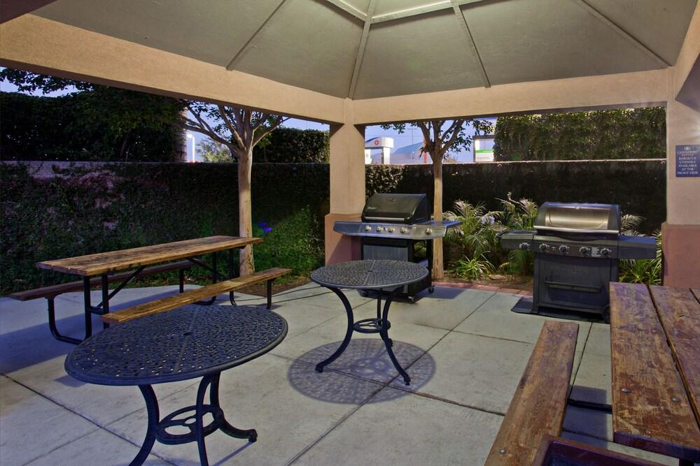 Sonesta Simply Suites Anaheim Garden Grove Buitenkant foto